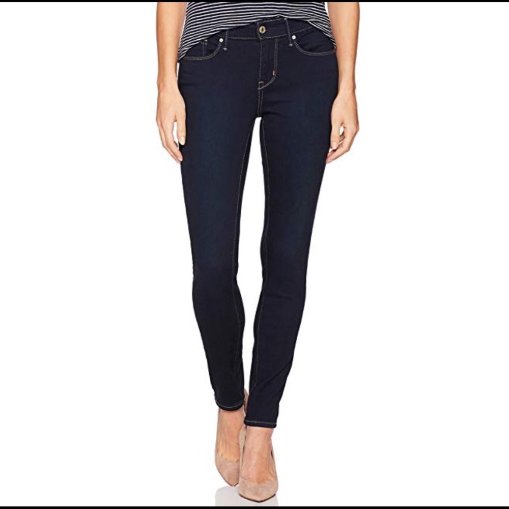 Levi Strauss mid rise skinny jean